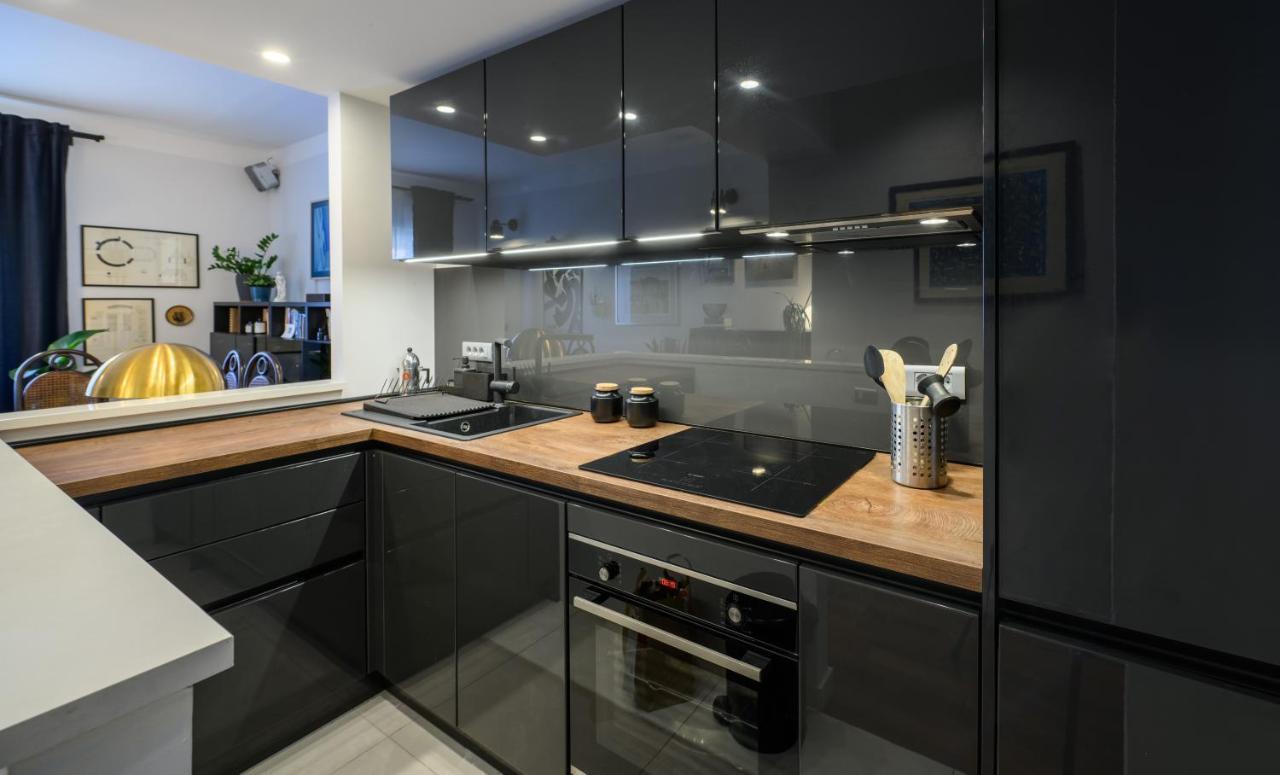 Designer Two-Bedroom Apartment Split Dış mekan fotoğraf