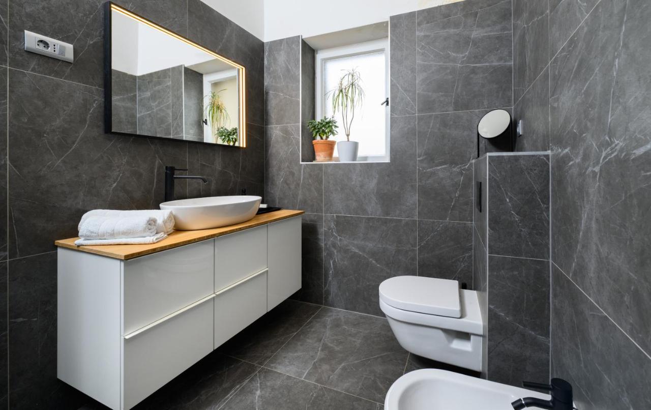 Designer Two-Bedroom Apartment Split Dış mekan fotoğraf